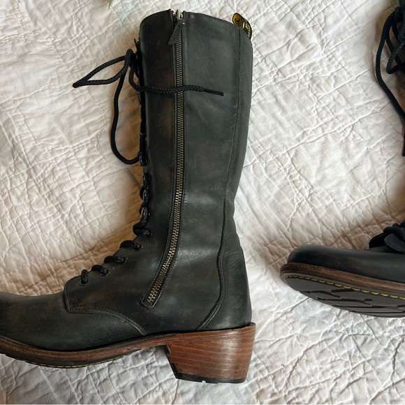 Dr. Martens 11634 Tall Heeled Black Leather Lace Up Boots - Picture 4 of 9